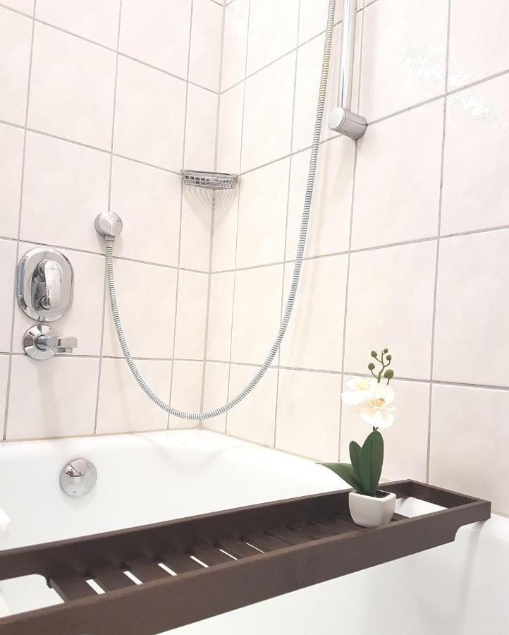 Ferienwohnung Urlaub und Erholung mit Charme und Stil auf Rügen Sellin  Exterior foto